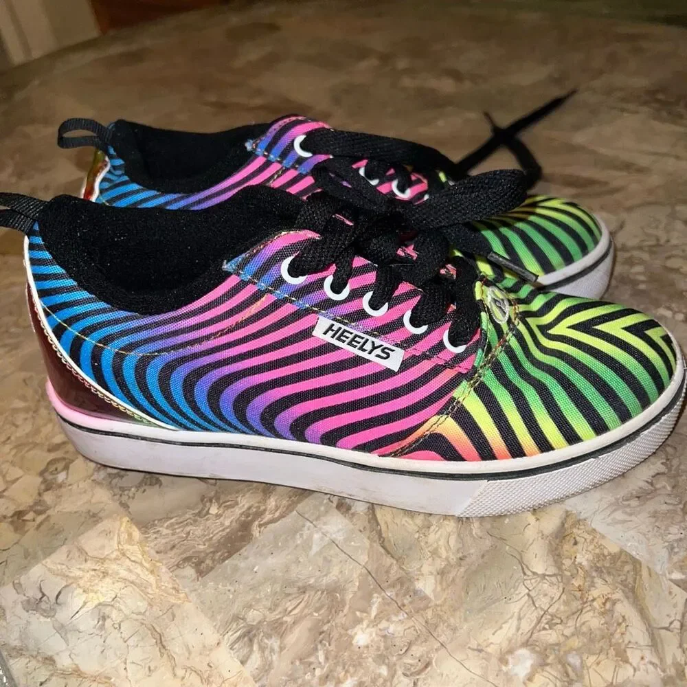 Heelys PRO 20 PRINTS BLACK RAINBOW Zebra Print Skate Rolling Shoe Women 5 YTH 4